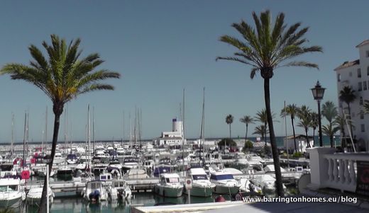 La Duquesa marina from plaza de la fuente