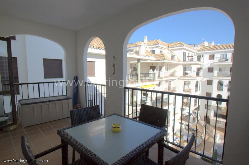 2 Bedroom Apartment, Marina de la Duquesa, Duquesa for sale with
