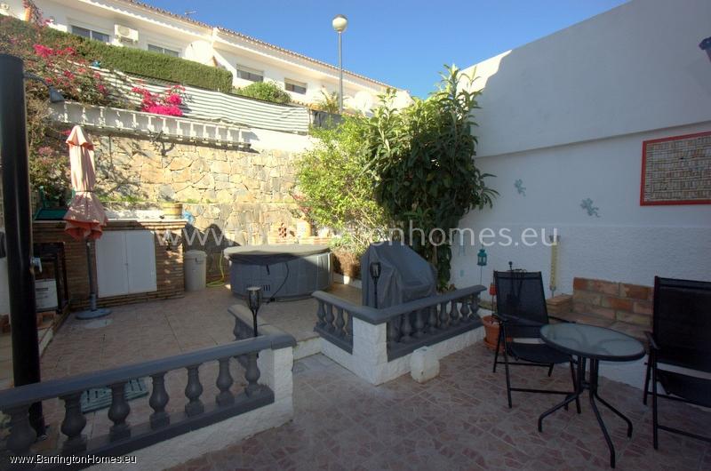 2 Bedroom Townhouse, Hacienda Guadalupe, Duquesa for sale with