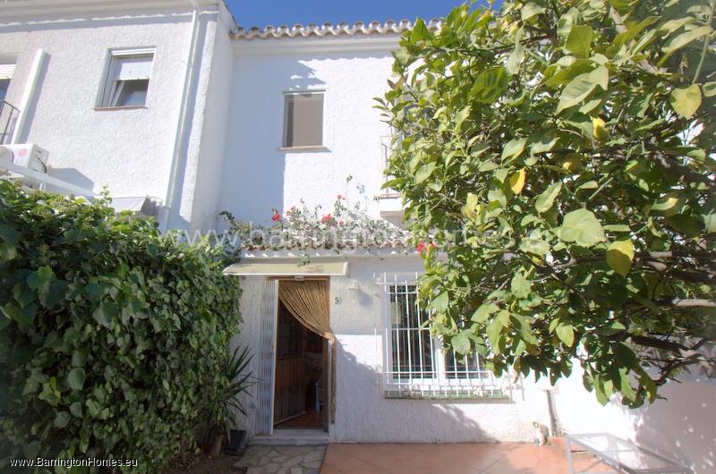 2 Bedroom Townhouse, Hacienda Guadalupe, Duquesa for sale with