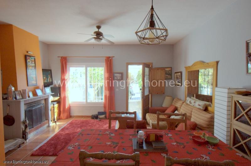 2 Bedroom Townhouse, Hacienda Guadalupe, Duquesa for sale with