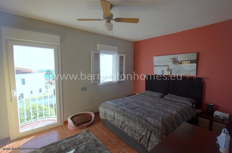 2 Bedroom Townhouse, Hacienda Guadalupe, Duquesa for sale with