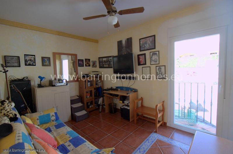 2 Bedroom Townhouse, Hacienda Guadalupe, Duquesa for sale with
