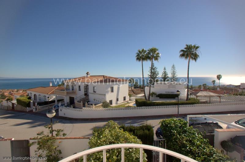 2 Bedroom Townhouse, Hacienda Guadalupe, Duquesa for sale with