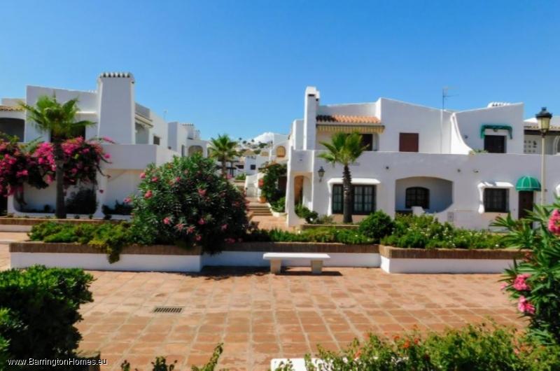 2 Bedroom Apartment, Las Gaviotas, Duquesa for sale with Barrington Homes