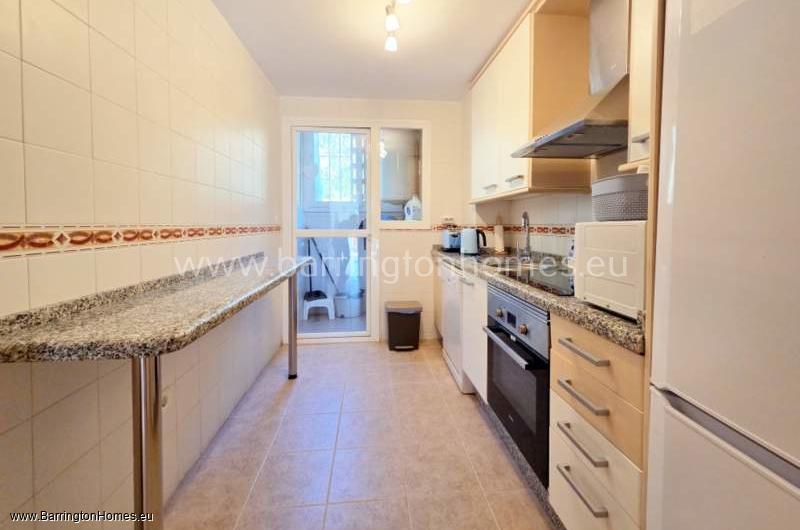 2 Bedroom Groundfloor Apartment, Casares del Sol, Casares Costa. 