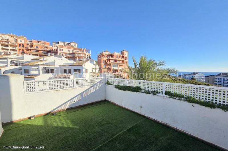 2 Bedroom Duplex Penthouse, Fuentes de la Duquesa, Duquesa. 