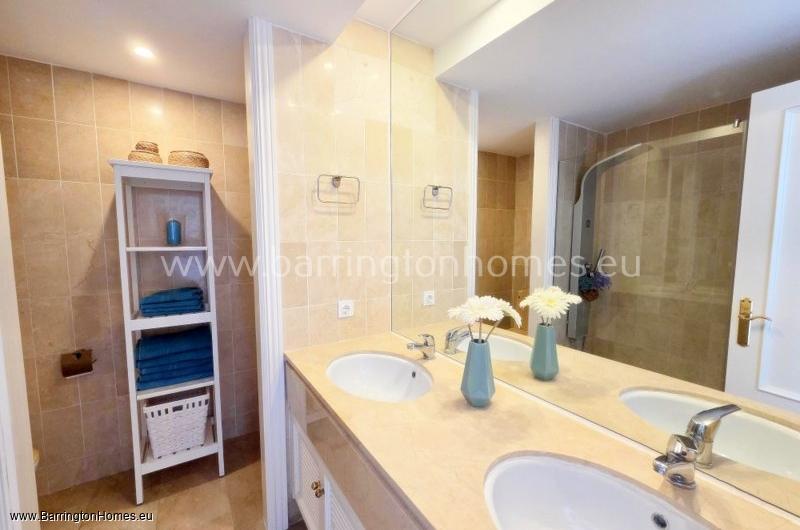 2 Bedroom Duplex Penthouse, Fuentes de la Duquesa, Duquesa. 