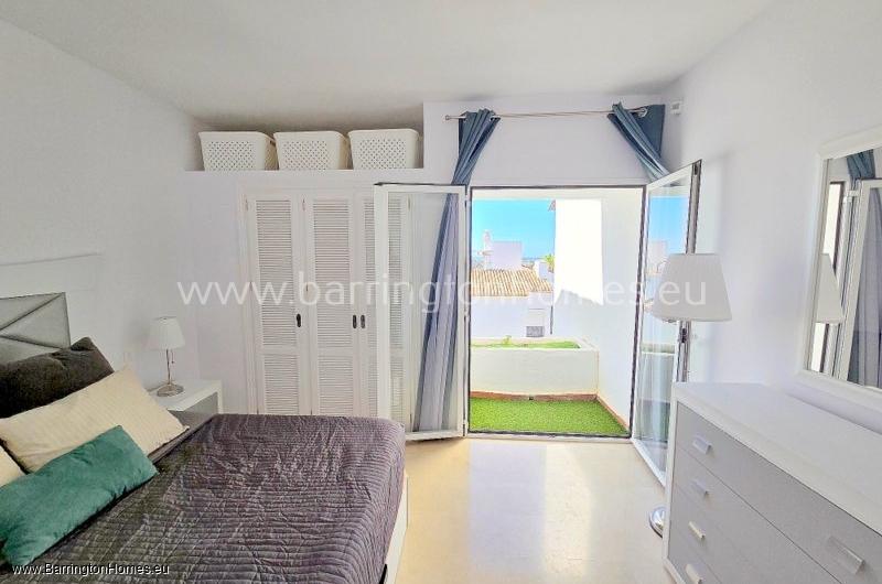 2 Bedroom Duplex Penthouse, Fuentes de la Duquesa, Duquesa. 