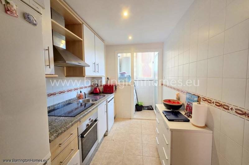 2 Bedroom Apartment Casares Del Sol, Casares Costa. 