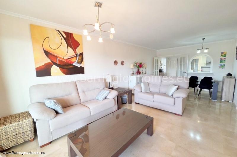 2 Bedroom South Facing Apartment, Viñas del Golf, Casares Costa. 