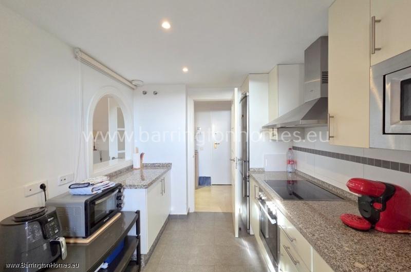 2 Bedroom South Facing Apartment, Viñas del Golf, Casares Costa. 