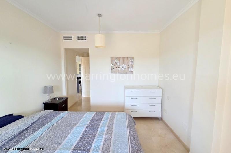 2 Bedroom South Facing Apartment, Viñas del Golf, Casares Costa. 