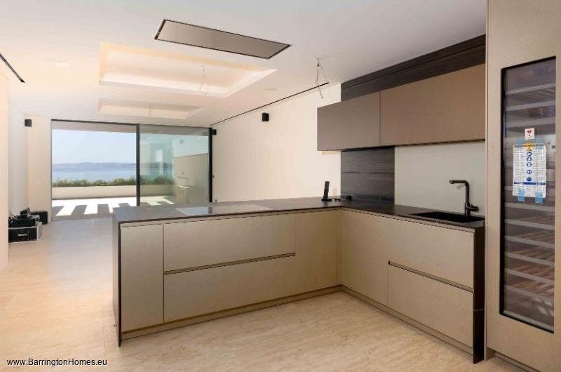 Luxury Fully Furnished Residences, Playa del Cristo, Estepona. 