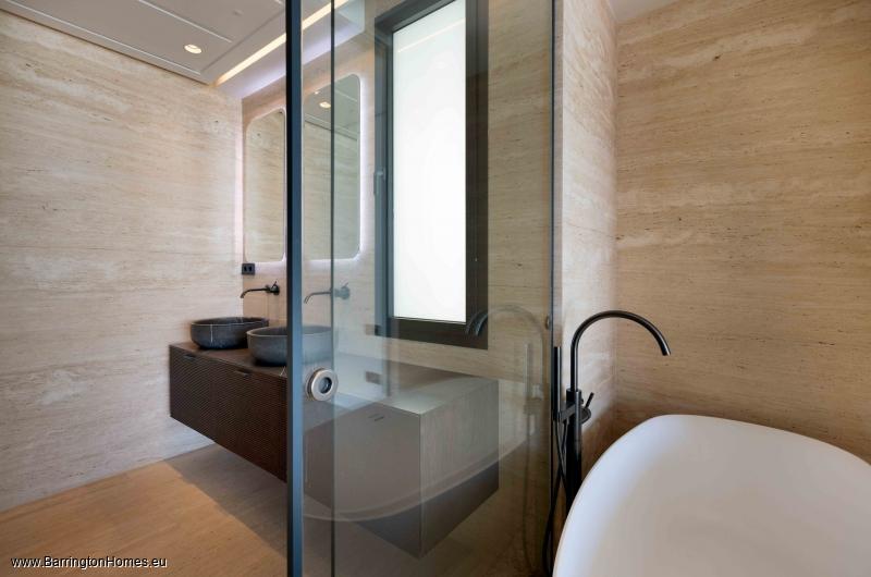 Luxury Fully Furnished Residences, Playa del Cristo, Estepona. 