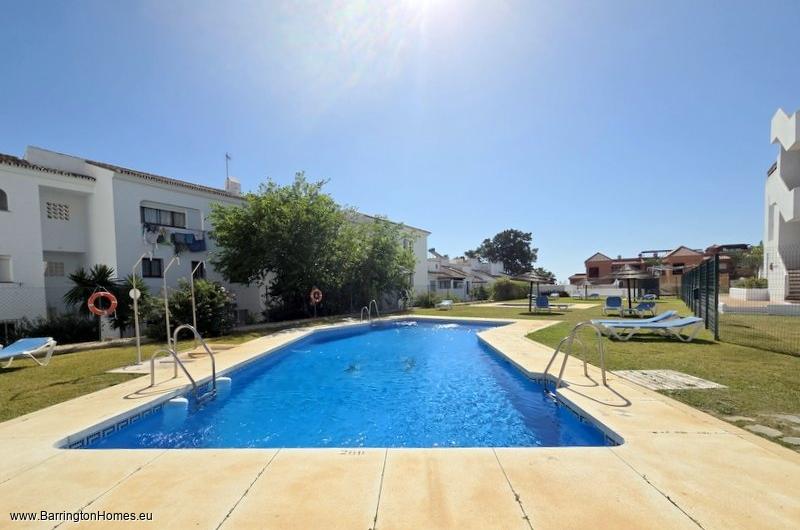 2 Bedroom Apartment, Las Colinas, Duquesa. 
