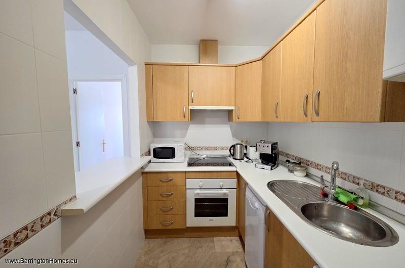 2 Bedroom Apartment, Las Colinas, Duquesa. 