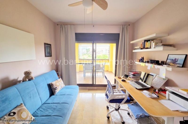 2 Bedroom South Facing Apartment, Duquesa Village, Duquesa. 