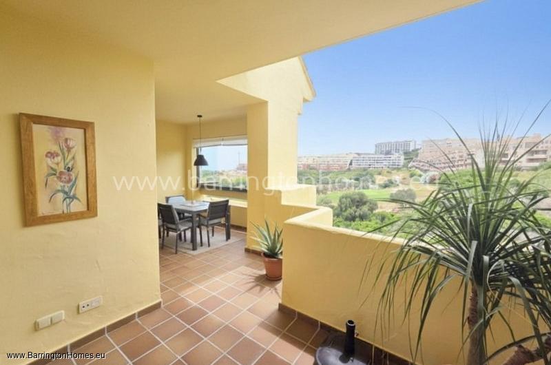 2 Bedroom South Facing Apartment, Duquesa Village, Duquesa. 