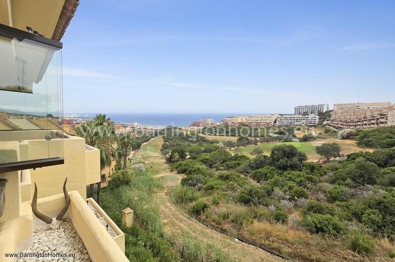2 Bedroom South Facing Apartment, Duquesa Village, Duquesa. 