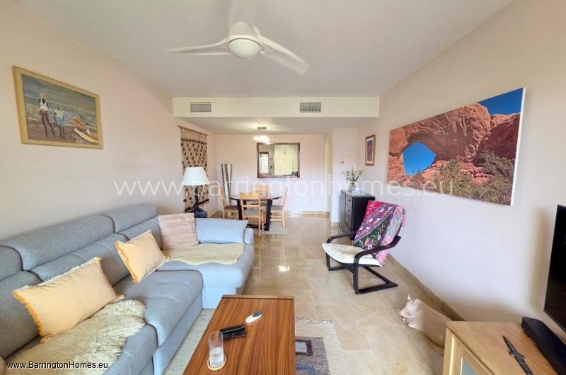 2 Bedroom South Facing Apartment, Duquesa Village, Duquesa. 
