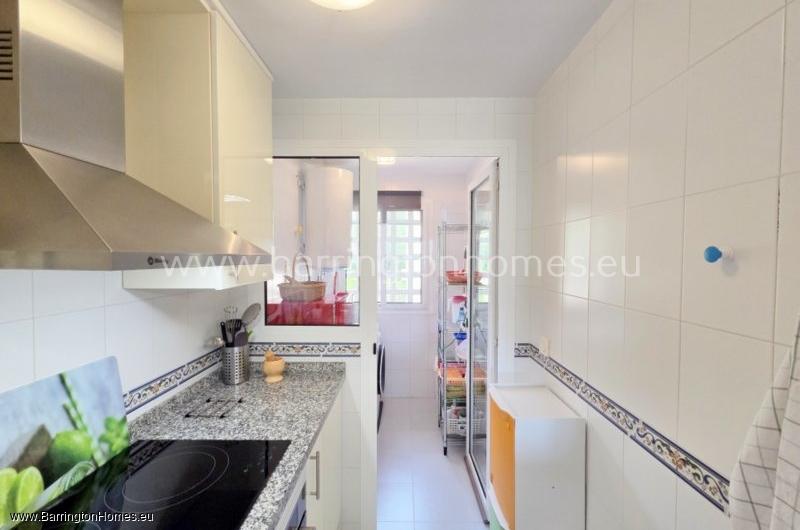 2 Bedroom South Facing Apartment, Duquesa Village, Duquesa. 