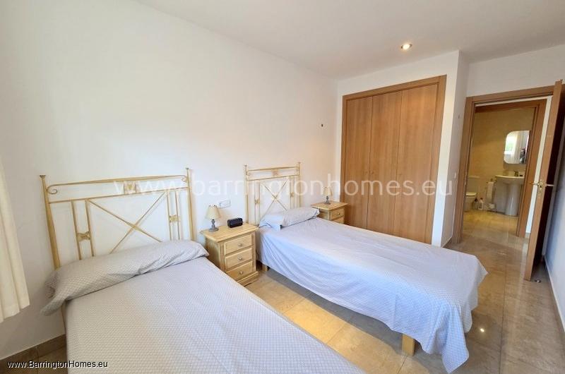 2 Bedroom Apartment, Vistalmar  Norte, Duquesa. 
