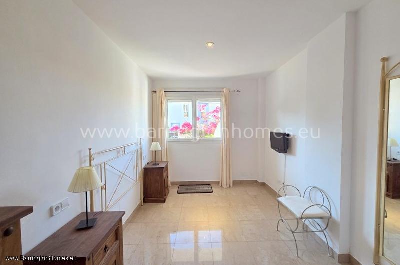 2 Bedroom Apartment, Vistalmar  Norte, Duquesa. 