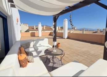 Duquesa Suites