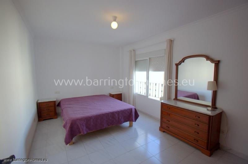 1 Bedroom Top Floor Apartment, Punta Almina, Sabinillas. 