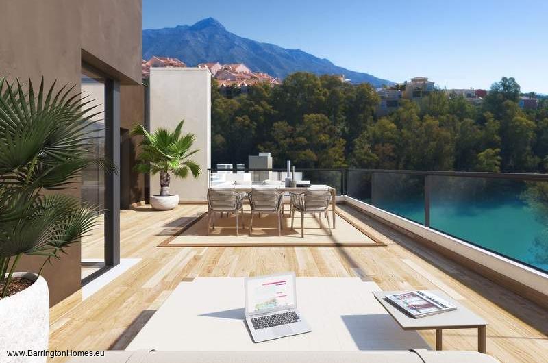 2 & 3 Bedroom Apartments, Marbella Lake, Nueva Andalucia. 