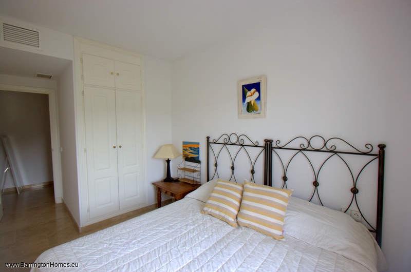 2 Bedroom Apartment, Marina de la Duquesa, La Duquesa. 