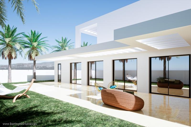 4 Bedroom Luxury Villa with Pool, Majestic Hills, Casares Costa. 