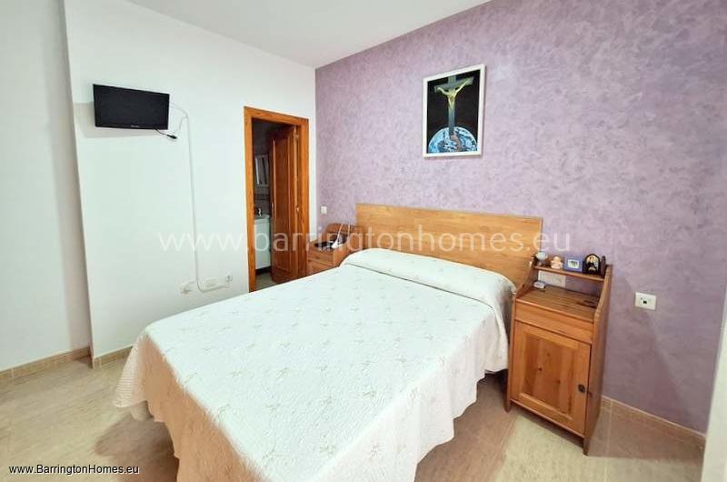 3 Bedroom Apartment, Central Sabinillas, San Luis de Sabinillas for