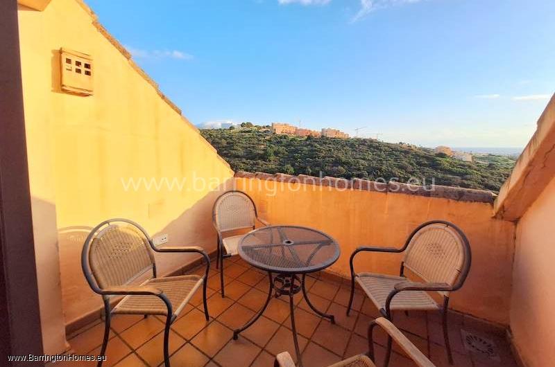 2 Bedroom Penthouse, Duquesa Village, Duquesa. 