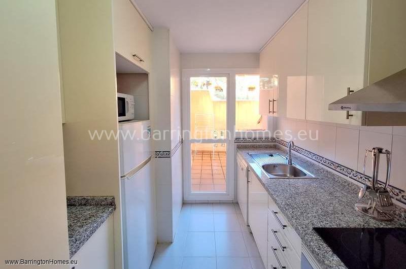 2 Bedroom Penthouse, Duquesa Village, Duquesa. 