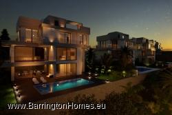 4 - 6 Bedroom Luxury Frontline Golf Villas, Azata Golf, Estepona. 