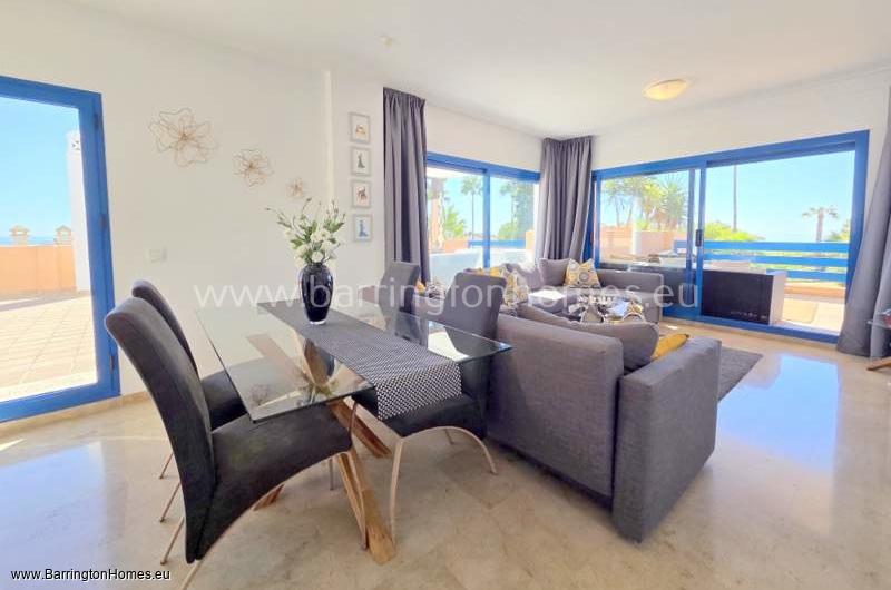 2 Bedroom Corner Apartment, Duquesa Suites, Duquesa. 