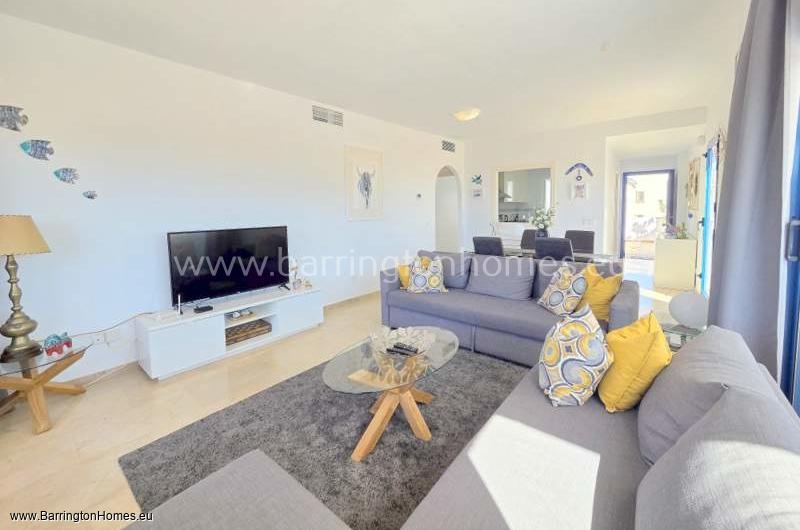 2 Bedroom Corner Apartment, Duquesa Suites, Duquesa. 
