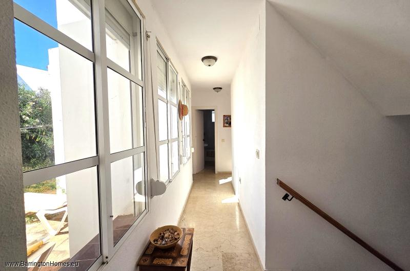 3 Bedroom Private Villa, Los Hidalgos, Duquesa. 