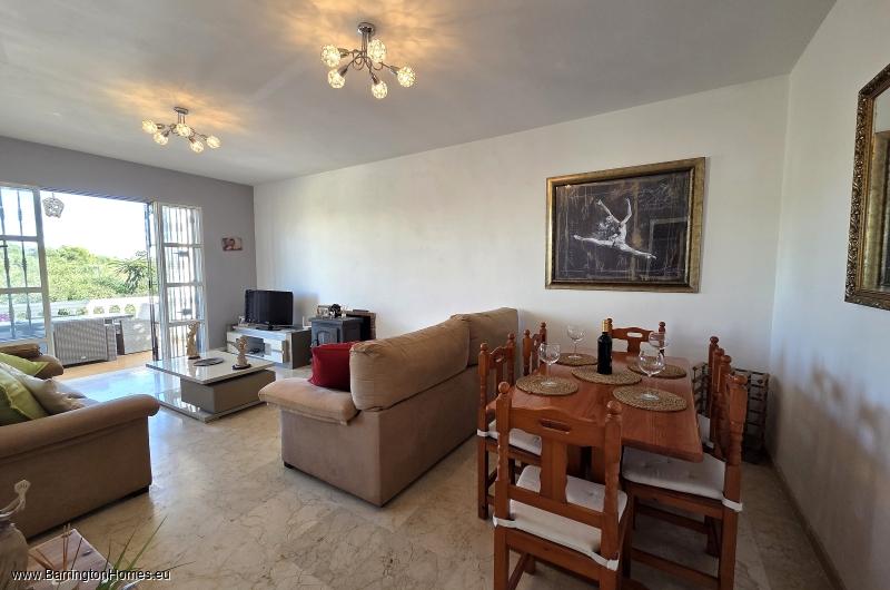 3 Bedroom Private Villa, Los Hidalgos, Duquesa. 