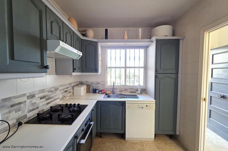 3 Bedroom Private Villa, Los Hidalgos, Duquesa. 