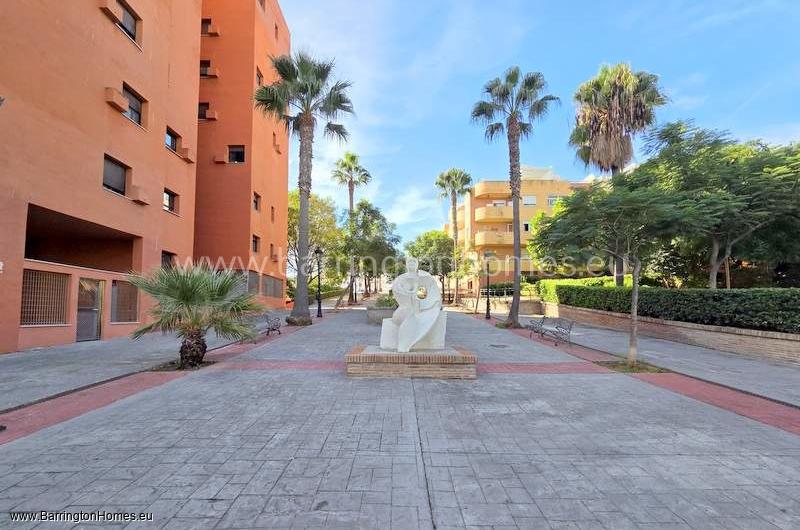 Studio Apartment, Central Estepona, Estepona. 