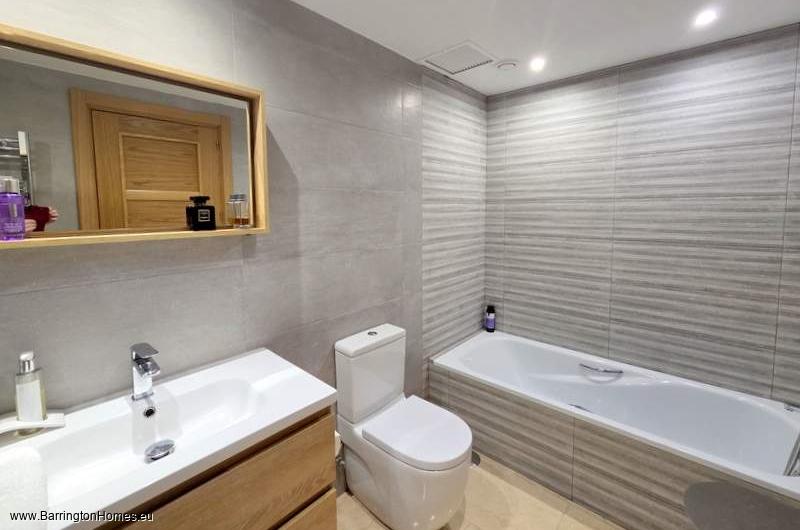 3 Bedroom Garden Apartment, Los Granados, Duquesa. 