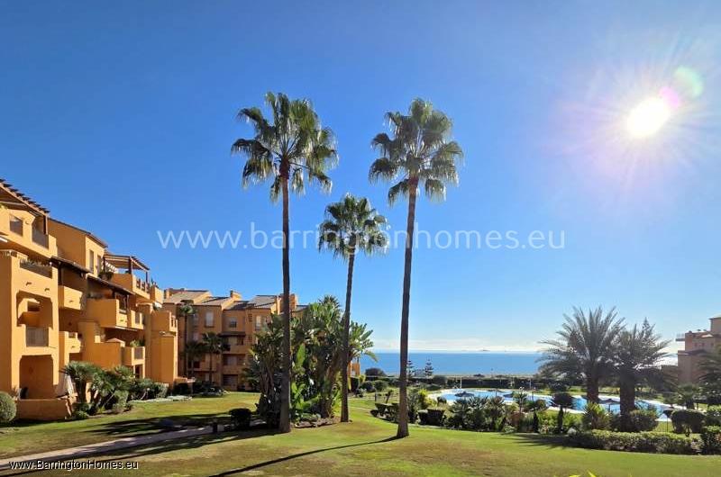 3 Bedroom Garden Apartment, Los Granados, Duquesa. 