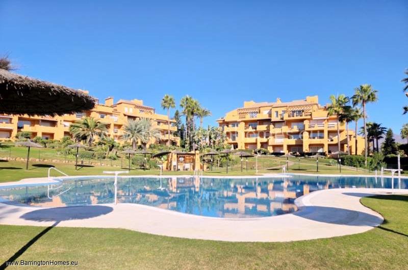 3 Bedroom Garden Apartment, Los Granados, Duquesa. 