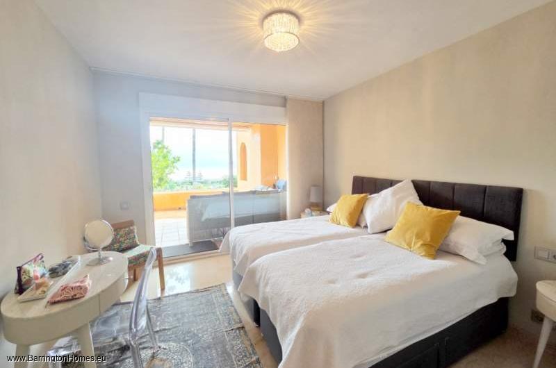 3 Bedroom Garden Apartment, Los Granados, Duquesa. 