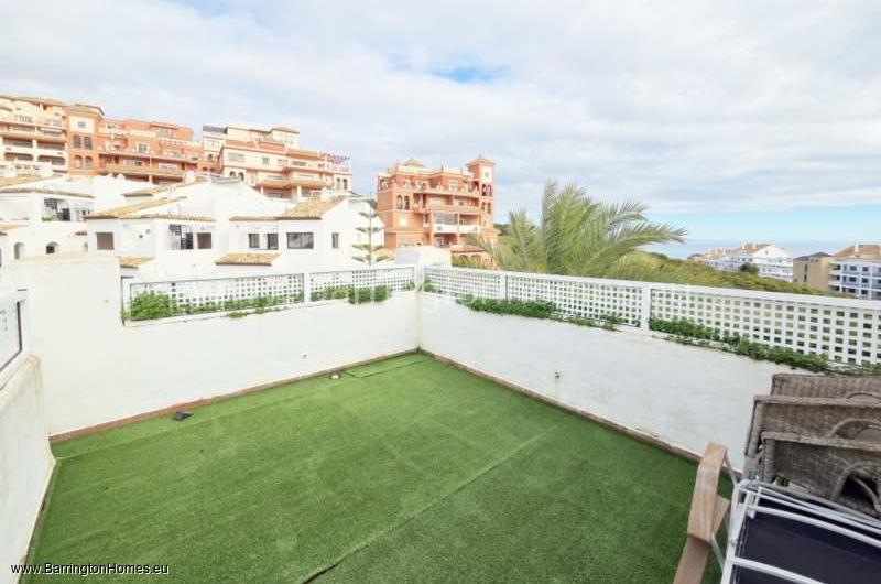 2 Bedroom Duplex Penthouse, Fuentes de la Duquesa, Duquesa. 