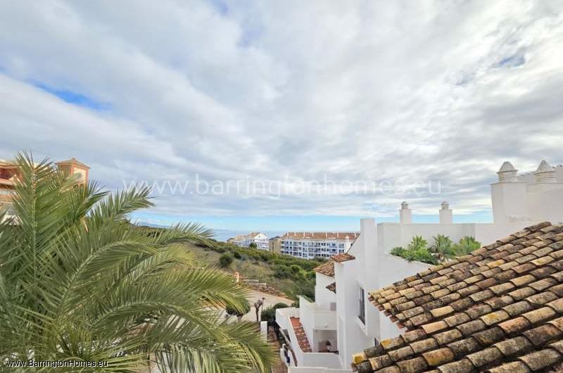 2 Bedroom Duplex Penthouse, Fuentes de la Duquesa, Duquesa. 