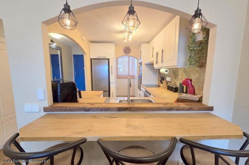 2 Bedroom Luxury Garden Apartment, Duquesa Suites, La Duquesa. 